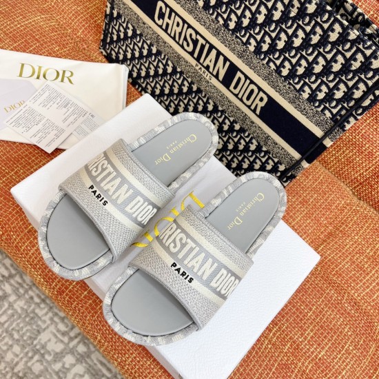 Replica DWAY OBLIQUE EMBROIDERED SANDALS IN GREY - CDS10 UK replica DWAY OBLIQUE EMBROIDERED SANDALS IN GREY - CDS10 UK