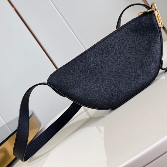 Replica LOW KEY BUMBAG BLACK SMOOTH CALF LEATHER M11429 UK replica LOW KEY BUMBAG BLACK SMOOTH CALF LEATHER M11429 UK
