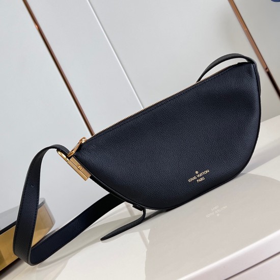 Replica LOW KEY BUMBAG BLACK SMOOTH CALF LEATHER M11429 UK replica LOW KEY BUMBAG BLACK SMOOTH CALF LEATHER M11429 UK