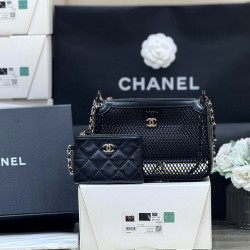 CLUTCH WITH CHAIN MESH, SHINY LAMBSKIN & GOLD-TONE METAL AP4572 UK