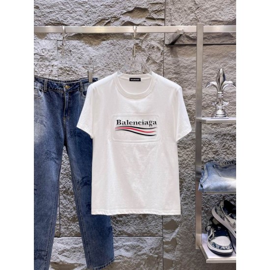 Balenciaga T-Shirt 64