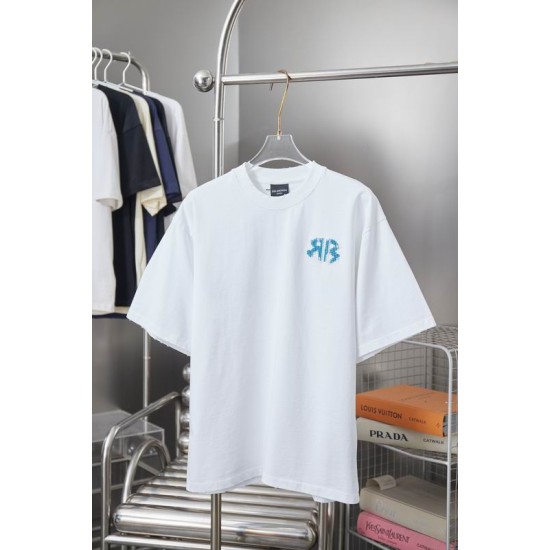 Balenciaga T-Shirt 79