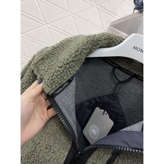Canada Goose Women's Fleece Jacket Inner Collar Detail Canada Goose women's fleece jacket inner collar branding detail