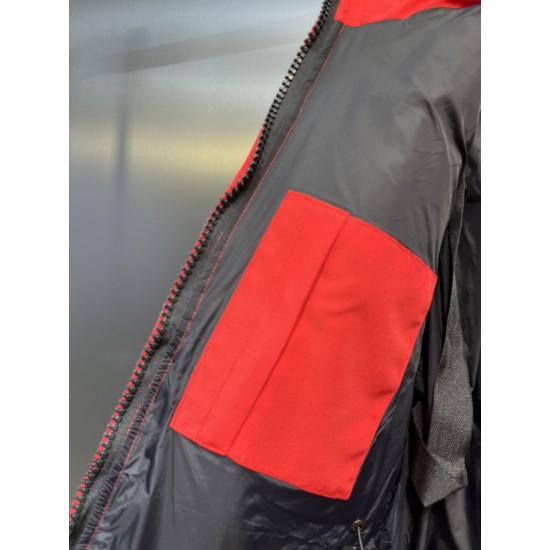 Canada Goose Women's Red Quilted Coat Interior Pocket