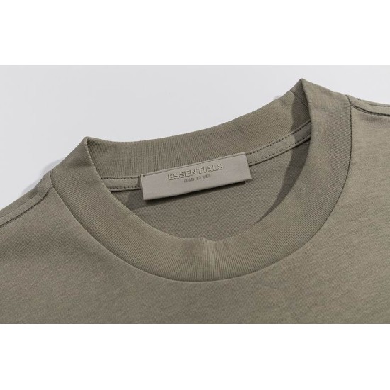 Replica Essentials Tshirt 3