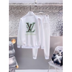 L Tracksuit 30