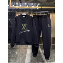 L Tracksuits 102