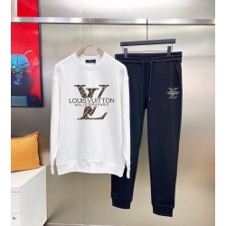L Tracksuits 116 L Tracksuits 116
