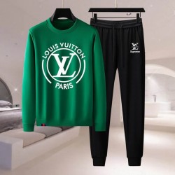 L Tracksuits 217 L Tracksuits 217