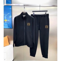 L Tracksuits 22 L Tracksuits 22