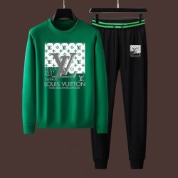 L Tracksuits 226 L Tracksuits 226