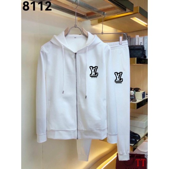 L Tracksuits 237