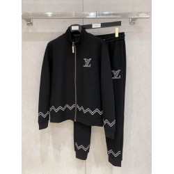 L Tracksuits 319 L Tracksuits 319