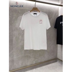 Moncler T-Shirt 238