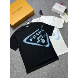 Prada T-Shirt 333 Prada T-Shirt 333