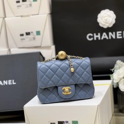 23K BLUE LAMBSKIN QUILTED MINI SQUARE PEARL CRUSH ANTIQUE GOLD HARDWARE AS1786 UK 23K BLUE LAMBSKIN QUILTED MINI SQUARE PEARL CRUSH ANTIQUE GOLD HARDWARE AS1786 UK