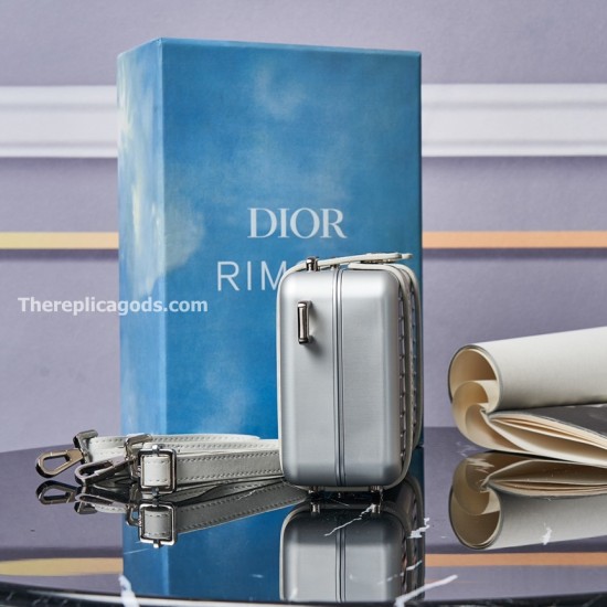 replica DI0R X RIMOWA ALUMINUM UTILITY CASE IN SILVER UK