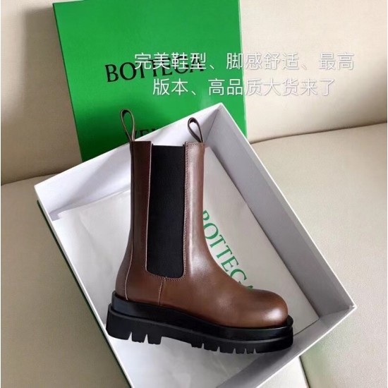 replica Bottega Veneta BV Lug Chelsea Boots In Brown Calfskin UK