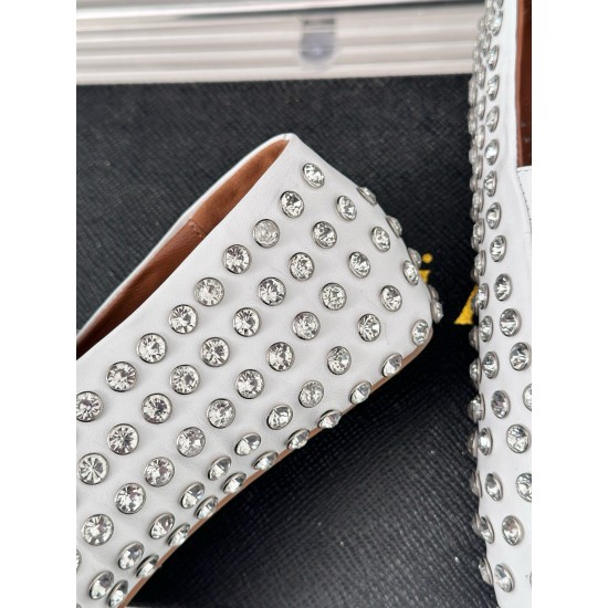 Replica Alaia Ballet Flats In White Lambskin With Strass Uk Replica Alaia Ballet Flats In White Lambskin With Strass Uk