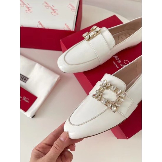 replica Roger Vivier Mini Broche Buckle Loafers in White Patent Leather UK