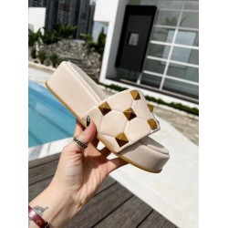 Valentino Roman Stud Flatform Slides In White Nappa Leather UK Valentino Roman Stud Flatform Slides In White Nappa Leather UK