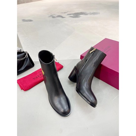 Replica Valentino VLogo Ankle Boots 75mm In Black Leather UK replica Valentino VLogo Ankle Boots 75mm In Black Leather UK