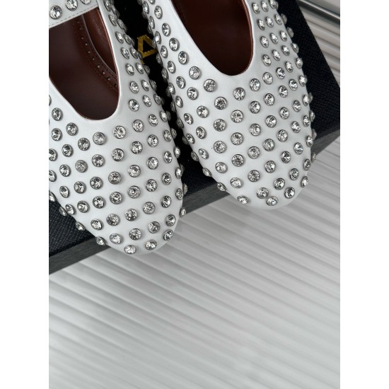Replica Alaia Ballet Flats In White Lambskin With Strass Uk Replica Alaia Ballet Flats In White Lambskin With Strass Uk