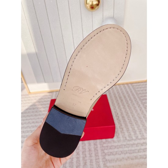 Replica Roger Vivier Metal Buckle Morsetto Loafers in Gold Nappa Leather UK replica Roger Vivier Metal Buckle Morsetto Loafers in Gold Nappa Leather UK