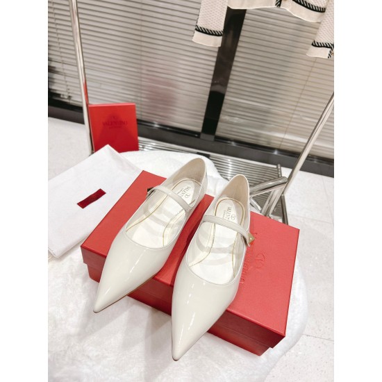 Replica Valentino Tiptoe Ballet Flats In White Patent Leather UK replica Valentino Tiptoe Ballet Flats In White Patent Leather UK