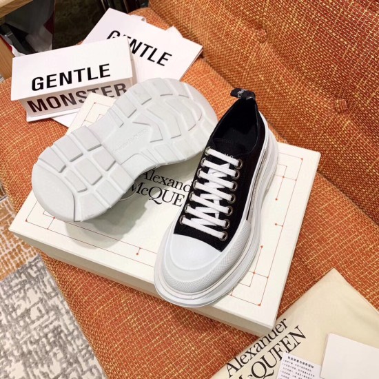 replica alexander mcqueennoir tread slick lace up sneakers uk