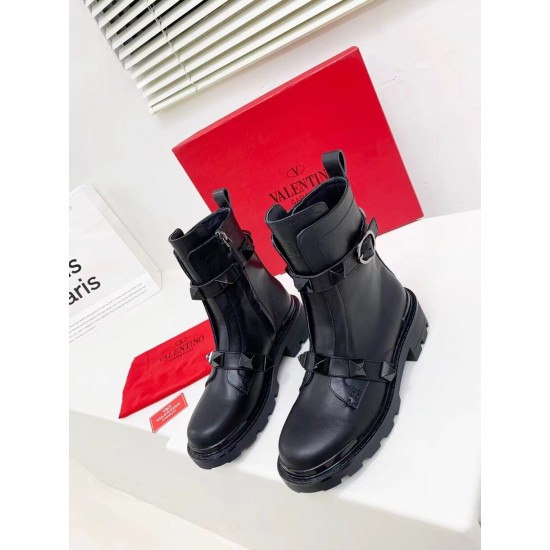 Replica Valentino 2981 V203 Buddha Luxury Replica Valentino Black Roman Stud Combat Boots With Tonal Studs Uk - 2981 - Buddha Luxury