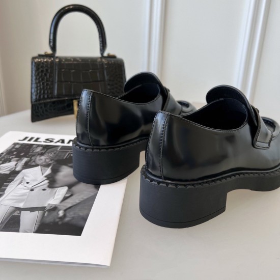 Replica pradaloafers in black brushed leather uk replica pradaloafers in black brushed leather uk