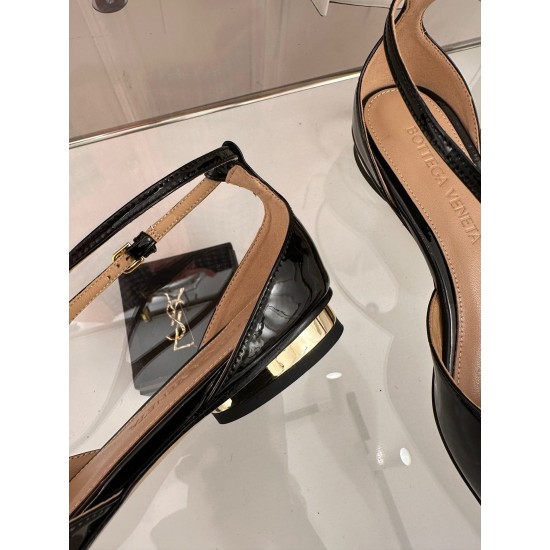 Replica Bottega Veneta Rocket T-Bar Ballerina Flats In Black Patent Leather Uk - 2482 - Buddha Luxury