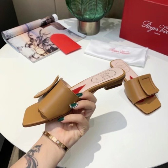 Replica Roger Vivier Covered Buckle Mules in Brown Leather UK replica Roger Vivier Covered Buckle Mules in Brown Leather UK