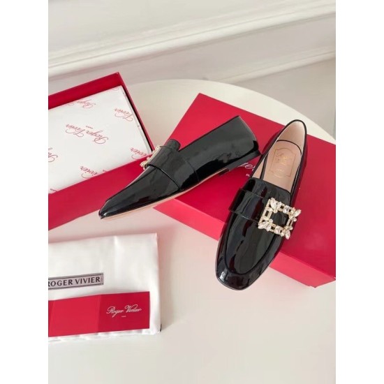 replica Roger Vivier Mini Broche Buckle Loafers in Black Patent Leather UK