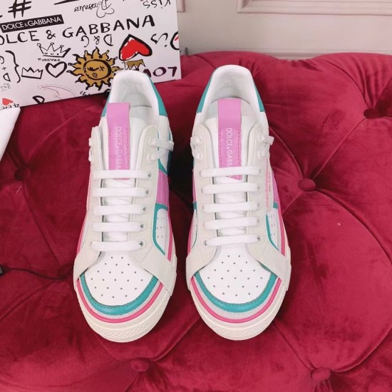 Dolce & Gabbana Custom 2.Zero Trainers Top View in white and green Top-down view of Dolce & Gabbana Custom 2.Zero trainers with white laces and pink tongue in white and green