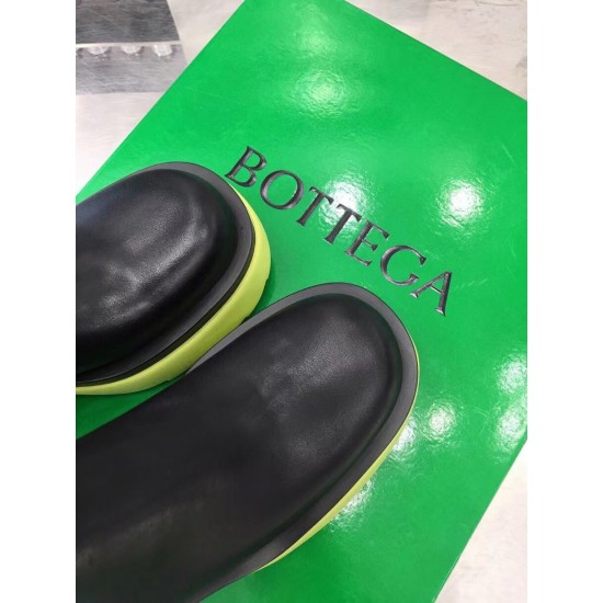 Replica Bottega Veneta Flash Chelsea Boots with Yellow Outsole UK replica Bottega Veneta Flash Chelsea Boots with Yellow Outsole UK