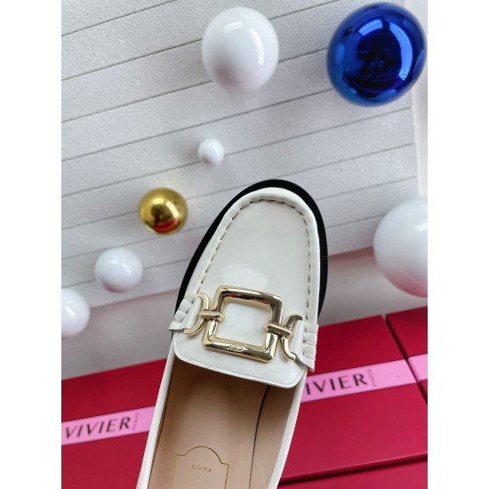 Replica Roger Vivier Metal Buckle Morsetto Loafers in White Patent Leather UK replica Roger Vivier Metal Buckle Morsetto Loafers in White Patent Leather UK