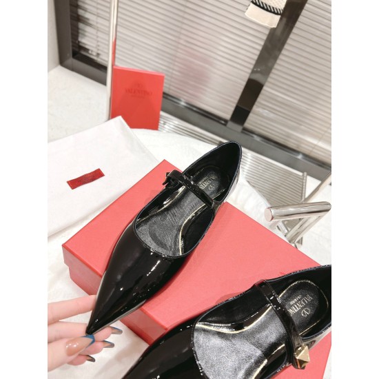 Replica Valentino Tiptoe Ballet Flats In Black Patent Leather Uk - 2530 - Buddha Luxury