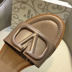 Valentino VLogo Signature Flat Slides In Poudre Calfskin UK Valentino VLogo Signature Flat Slides In Poudre Calfskin UK
