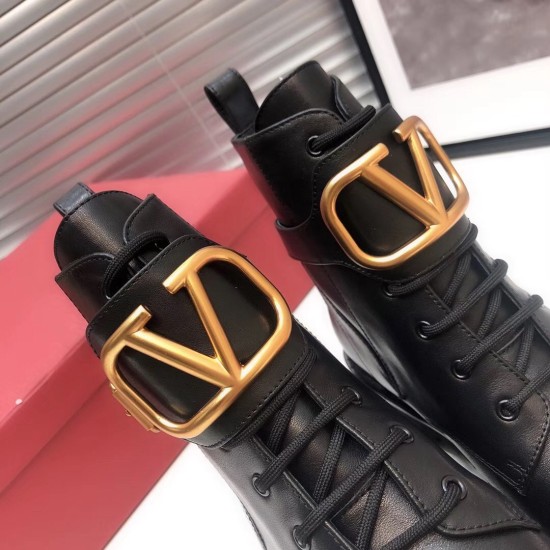 Replica Valentino 2969 V191 Buddha Luxury Replica Valentino Vlogo Combat Boot 35Mm In Black Calfskin Uk - 2969 - Buddha Luxury