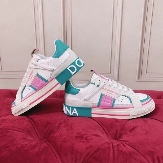 Dolce & Gabbana Custom 2.Zero Trainers Side View in white and green Side profile of Dolce & Gabbana Custom 2.Zero white green pink low-top trainers
