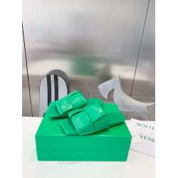 Bottega Veneta Patch Flat Slides In Green Lambskin UK