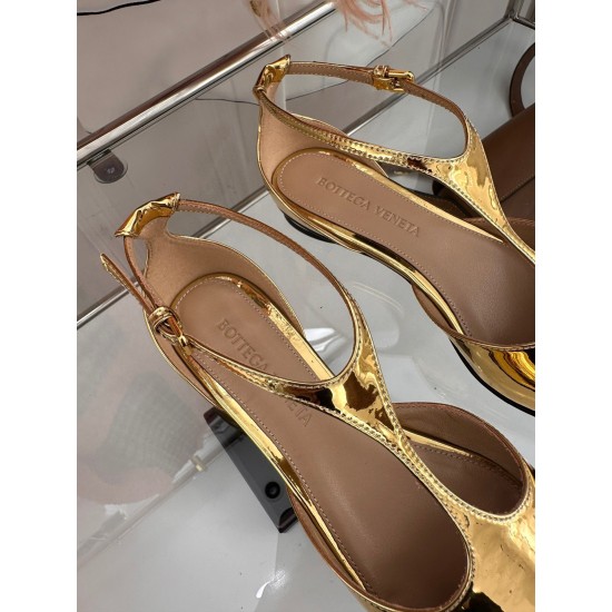 replica Bottega Veneta Rocket T-Bar Ballerina Flats In Gold Patent Leather UK
