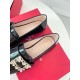 replica Roger Vivier Mini Broche Buckle Loafers in Black Patent Leather UK
