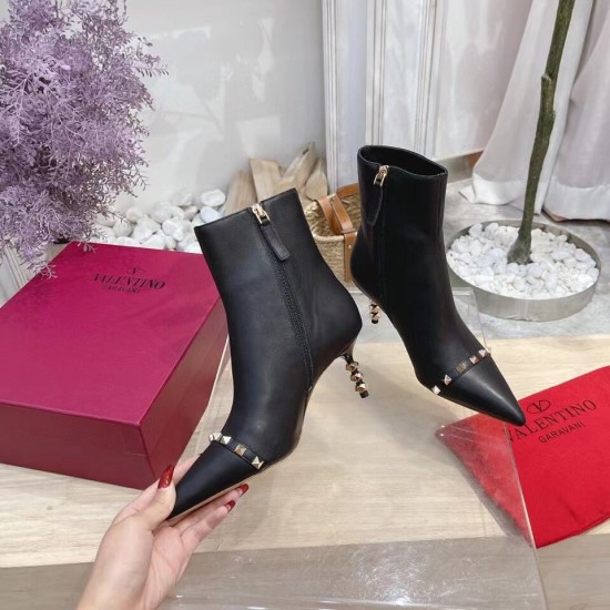 Replica Valentino 2974 V196 Buddha Luxury Replica Valentino Black Rockstud Ankle Boots With Sculpted Heel Uk - 2974 - Buddha Luxury
