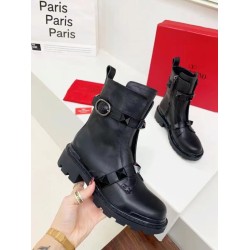 Valentino Black Roman Stud Combat Boots with Tonal Studs UK Valentino Black Roman Stud Combat Boots with Tonal Studs UK