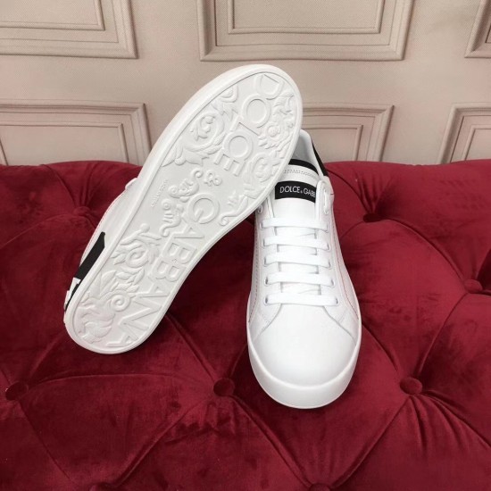 Dolce & Gabbana Portofino trainer sole showing patterned rubber tread in white