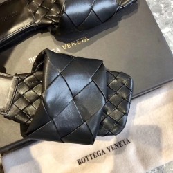 Bottega Veneta Lido Slides In Black Intreccio Lambskin UK