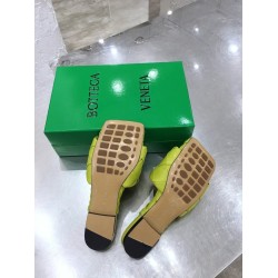Bottega Veneta Lido Slides In Kiwi Intreccio Lambskin UK